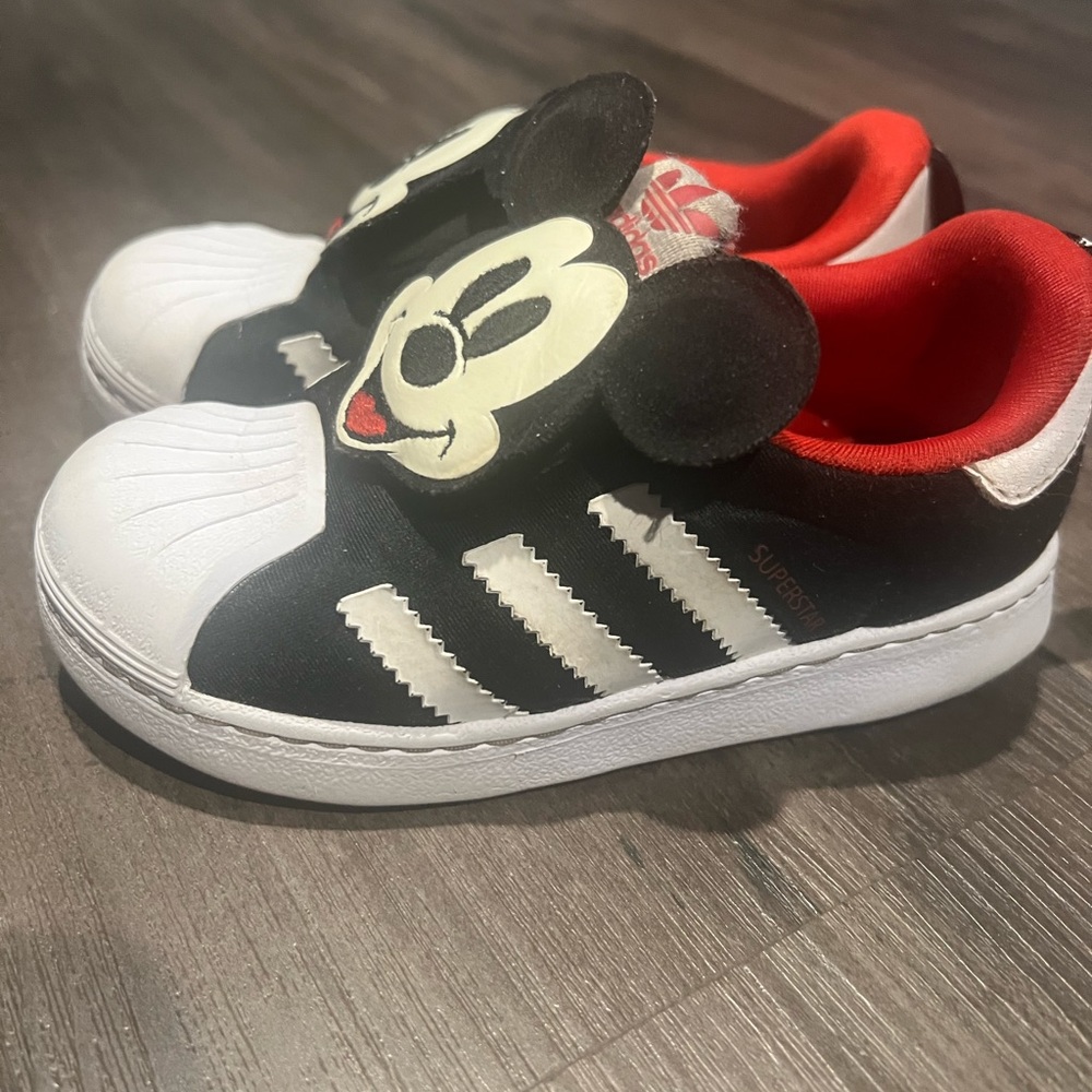Adidas Disney Superstar 360 / Mickey Mouse Toddler Sneaker